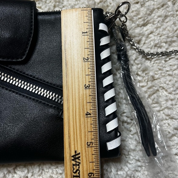 BCBG AUBRY CROSSBODY BAG NWT - Picture 15 of 16